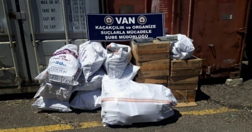 Vanda 7 Bin 350 Paket Kaçak Sigara Ele Geçirildi