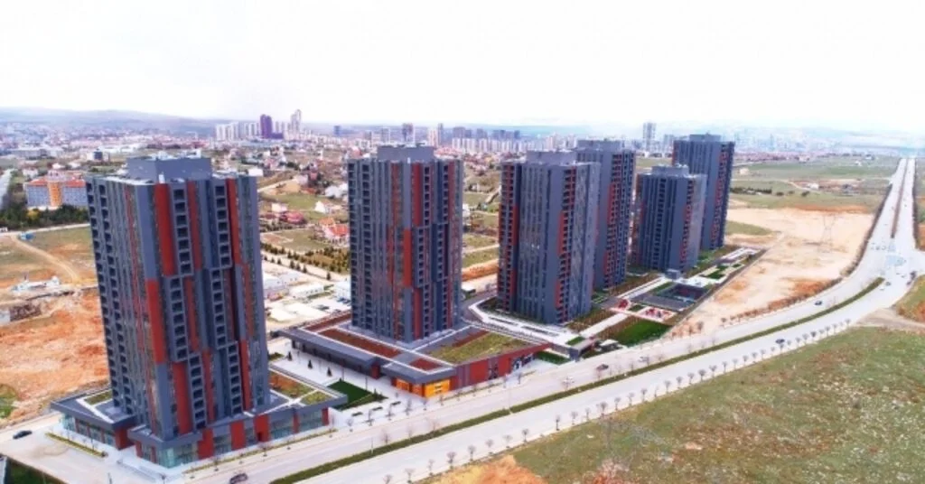 Yarım Milyarlık Projeye 1,5 Ayda 200 Aile Taşındı