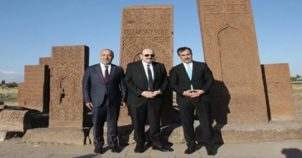 Yök Başkanı Saraç: “Ahlat, Türk Tarihi Açısından Çok Özel Bir Öneme Sahip”