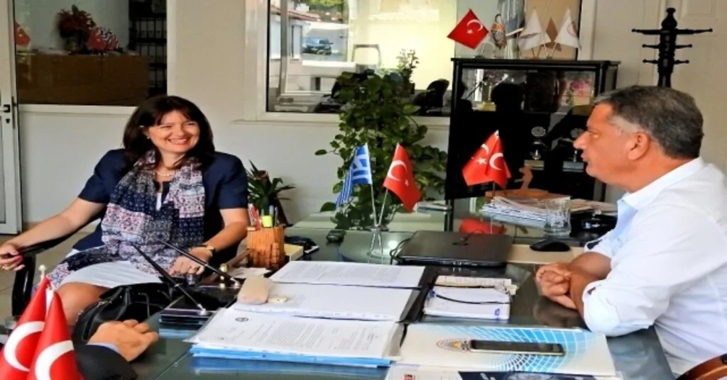 Yunanistan İzmir Başkonsolosu Argyro Papouliadan, Çeşmede Yazlık Ev Sahiplerine Vize Kolaylığı Sözü