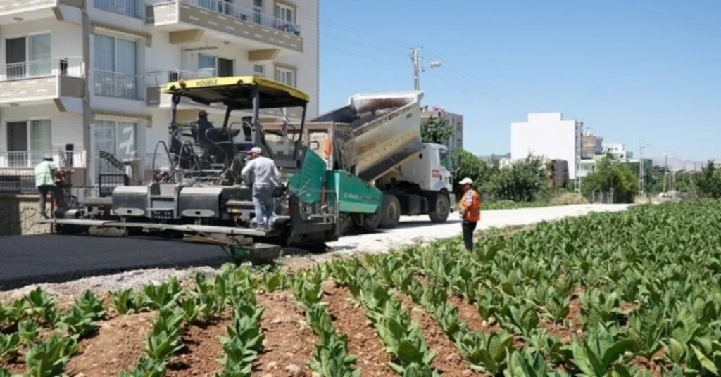 Yunus Emre Mahallesinde Asfalt Çalışması