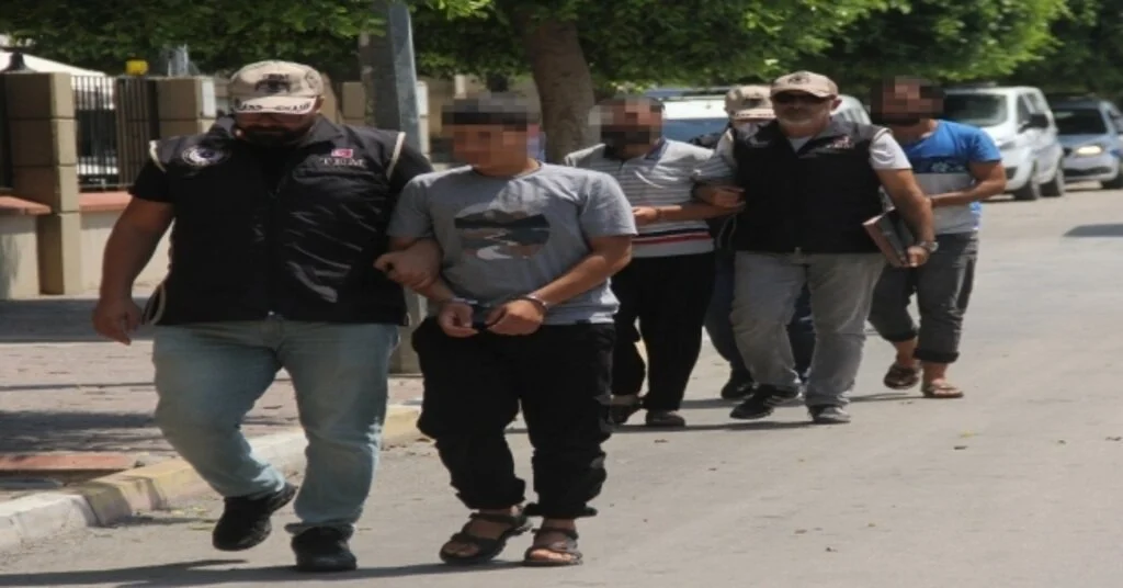 Adanada Deaş Operasyonu