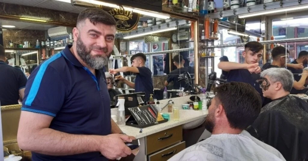 Afyonkarahisardaki Berber Ve Kuaförlerde Bayram Yoğunluğu
