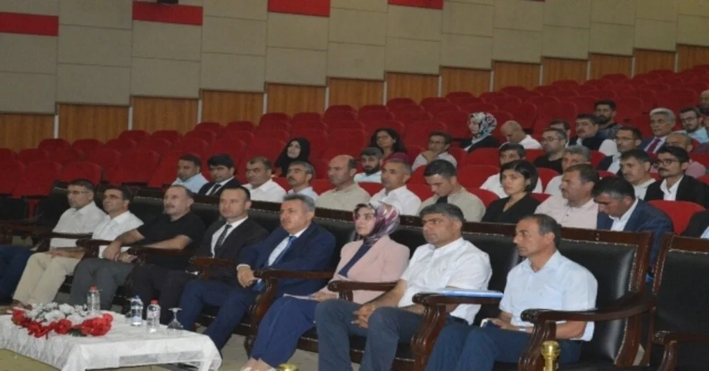 Ağrıda 2019-2020 Eğitim Öğretim Yılı Bilgilendirme Toplantısı