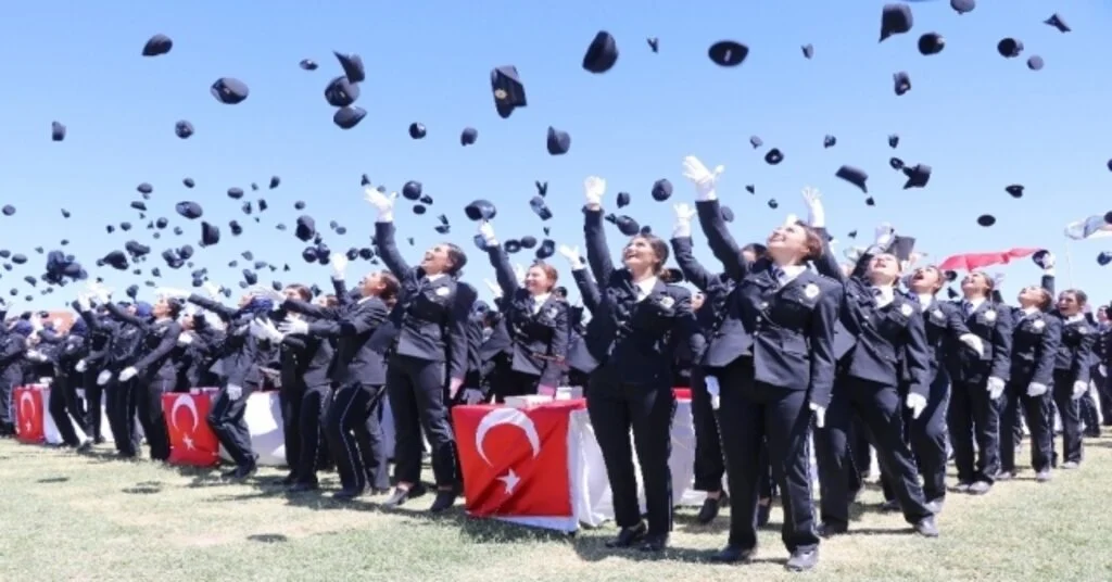 Aksaray Pomemde 631 Yeni Polis Mezun Oldu
