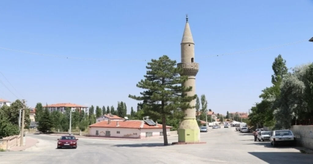 Aksarayın Camisiz Minaresi Şaşırtıyor