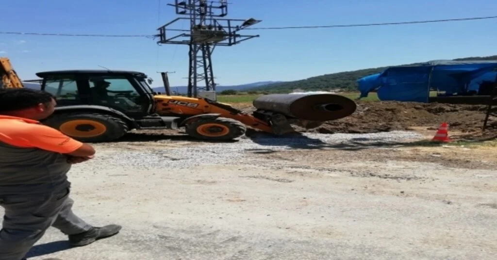 Asat Kaşta Üç Mahallenin Daha Yüzünü Güldürdü