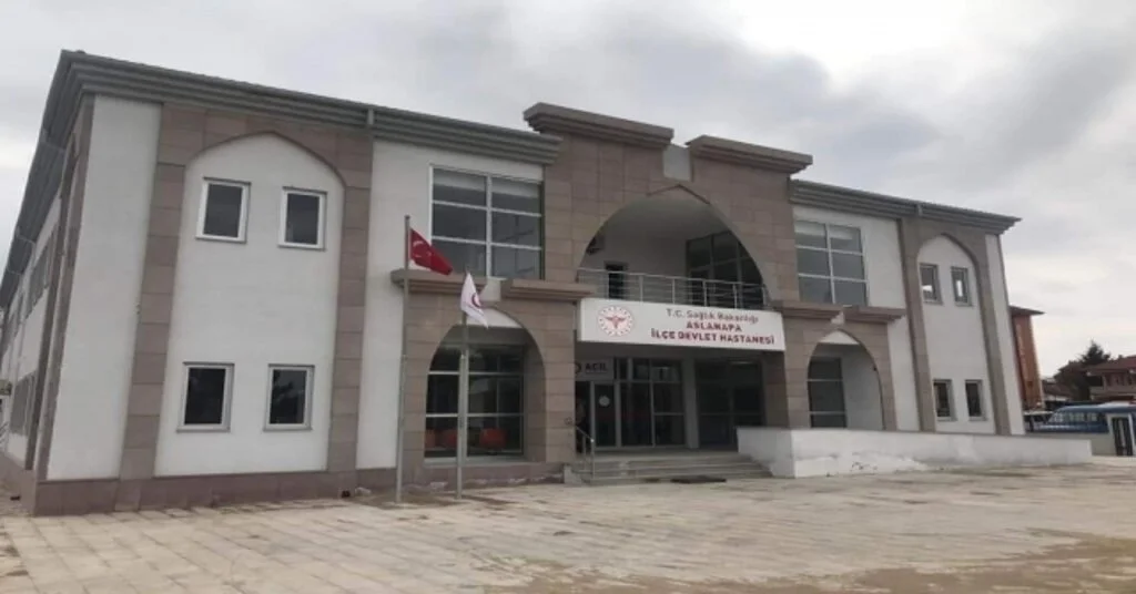 Aslanapa İlçe Devlet Hastanesinde Aylardır Acil Poliklinik Hizmeti Verilemiyor