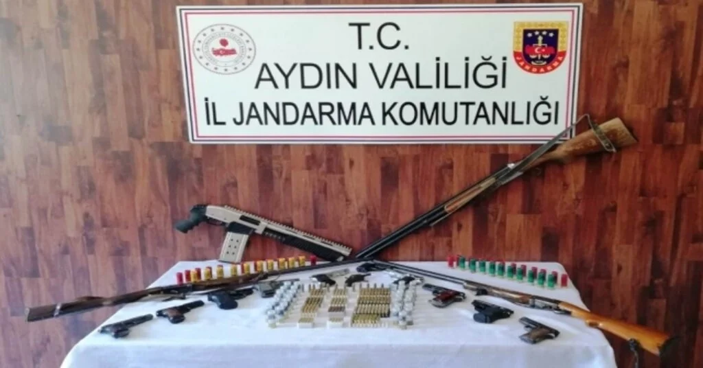 Aydında Jandarmadan Kaçak Silah Tacirlerine Operasyon: 5 Gözaltı