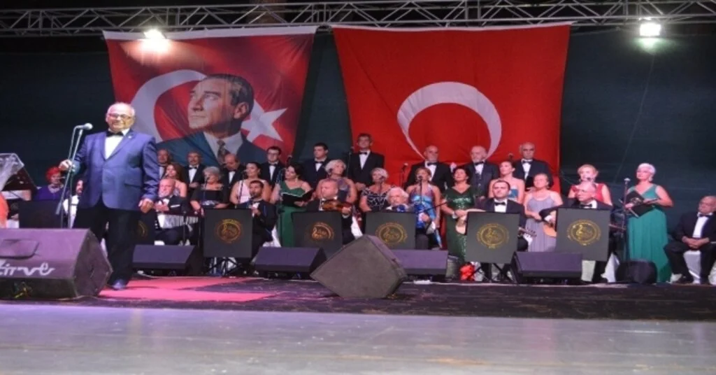 Ayvalıkta Mesut Durandan Tsm Şöleni