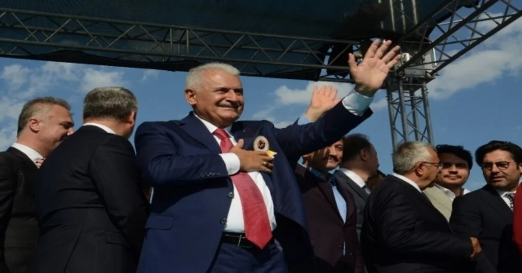 Balıkesirde Otoyolun Açılışını Binali Yıldırım Yaptı