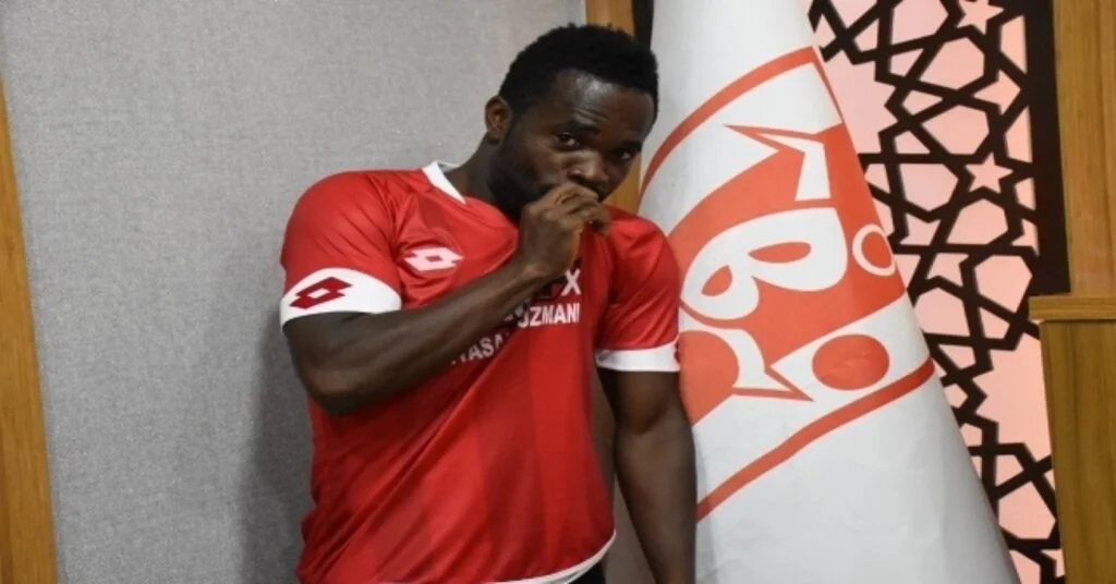 Balıkesirspor, Mahatma Otoo İle Sözleşme İmzaladı