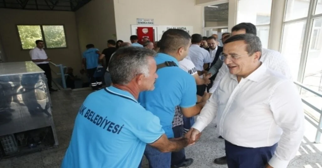 Başkan Baturdan Bayram Mesajı: “Hedef 2023”