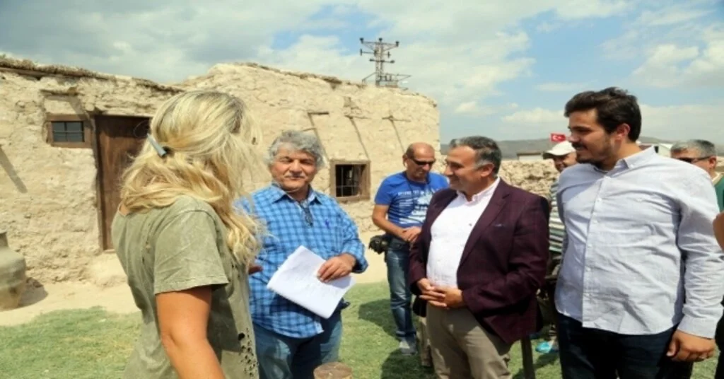 Başkan Cabbar Süveyda Film Setini Ziyaret Etti
