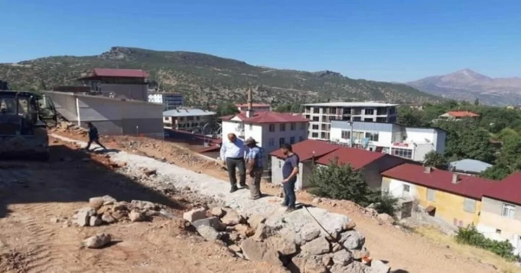 Başkan Dündar Park Yapımını Yerinde İnceledi