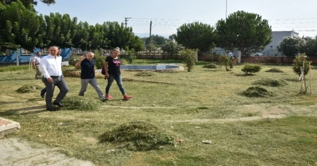 Başkan Kaya, Okullardaki Temizlik Çalışmalarını İnceledi