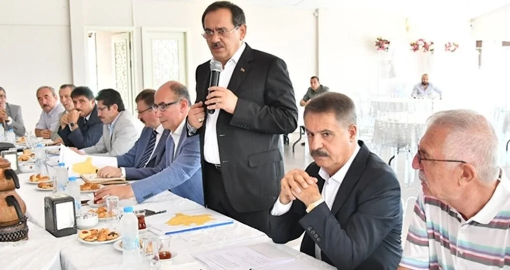Başkan Mustafa Demir: Halkımıza borcumuz var, vebalimiz çok büyük