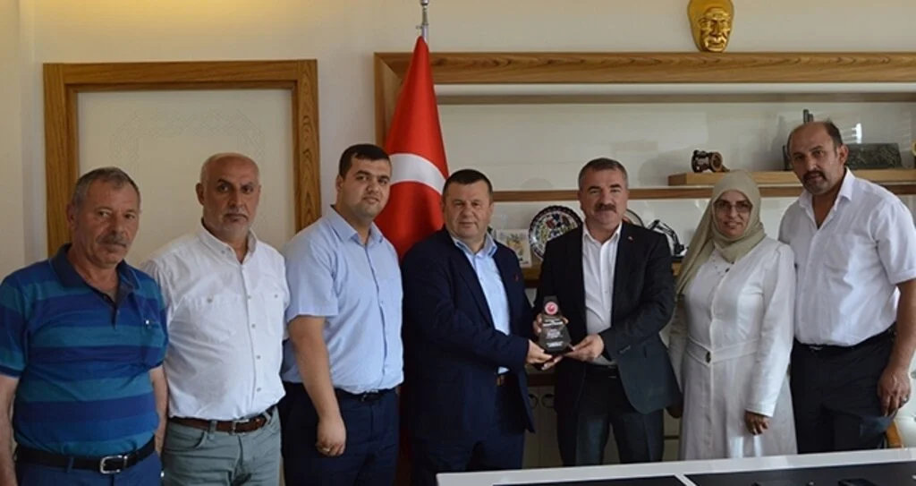 Başkan Özdemir: Hemşehri derneklerini önemsiyoruz 