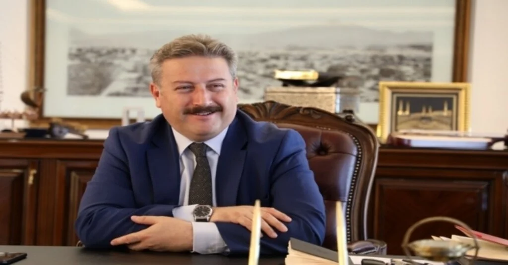 Başkan Palancıoğlu Erüyü Tebrik Etti