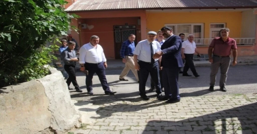 Başkan Pekmezciden Mahallelere Çıkarma