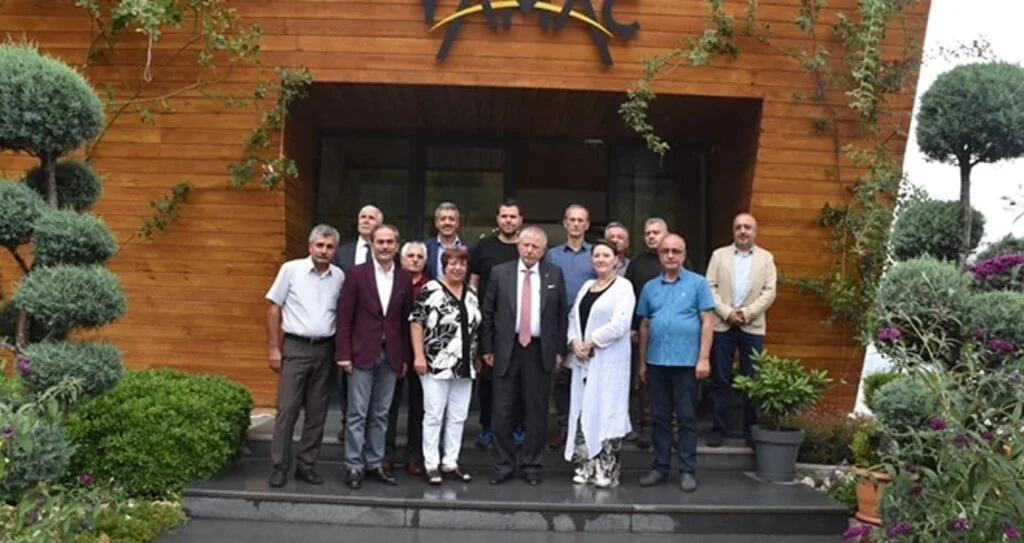 Başkan Sarı Turizmcilerin fikirlerini aldı