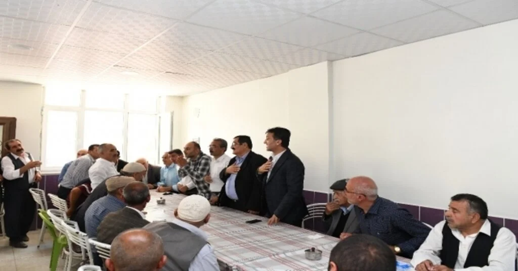 Başkan Şeylan Genç Muhtarın Taziyesine Katıldı