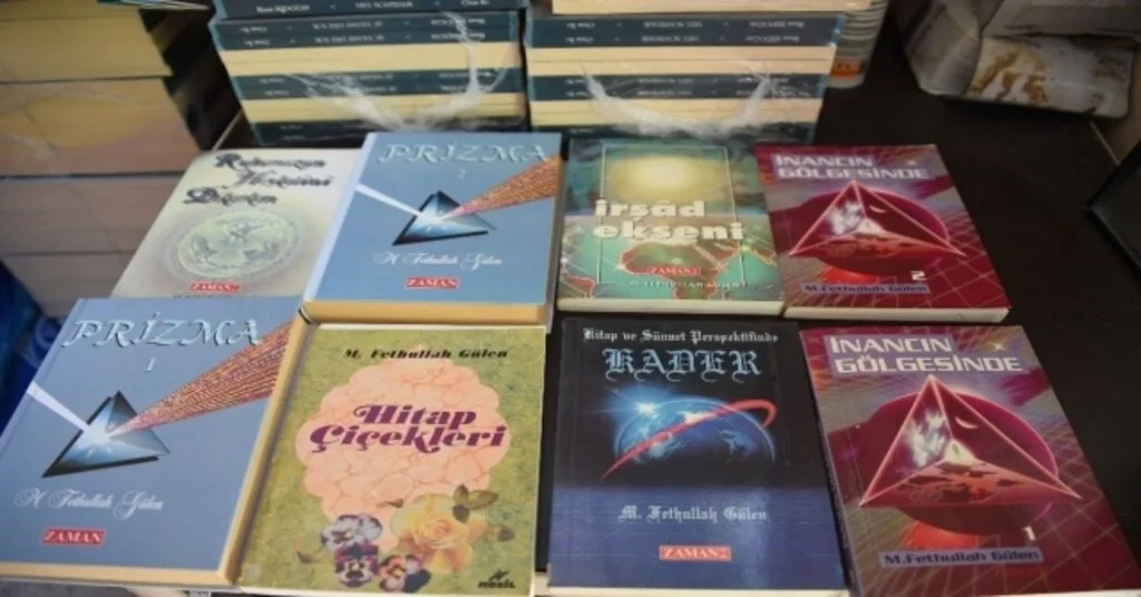 Belediye Deposunda Fetö/pdy İlişkili Yasaklı Kitaplar Bulundu