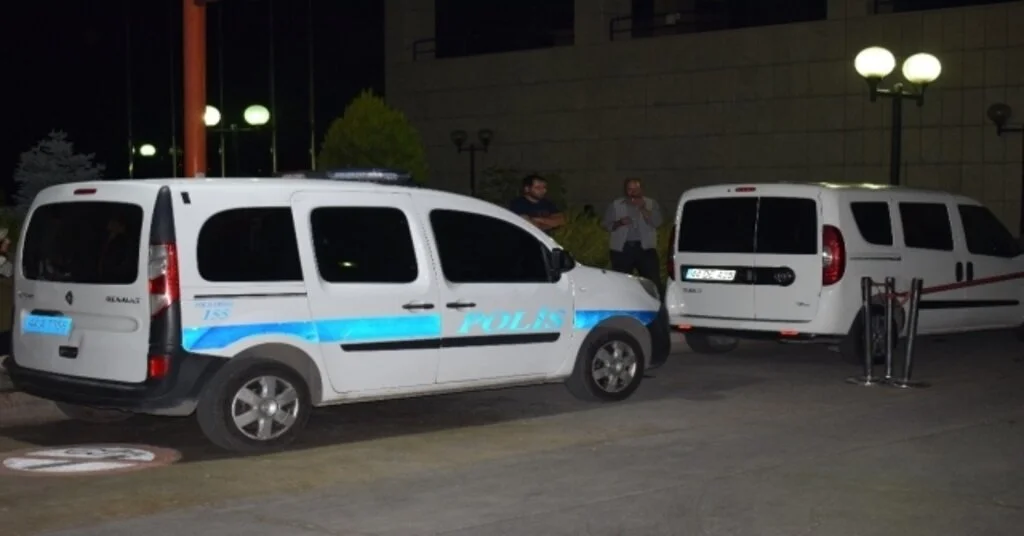 Bıçaklı Kavgada Yaralanan Kardeşlerden 1İ Kurtarılmadı