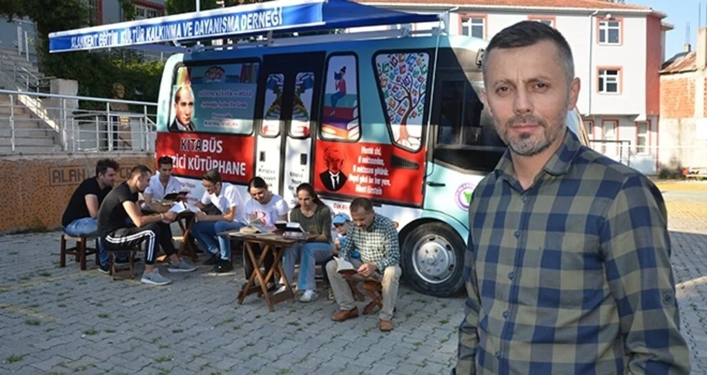 Bu minibüs, kitap  sevgisi aşılayacak 