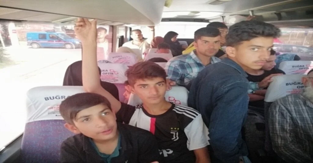Çanakkalede 106 Mülteci Yakalandı