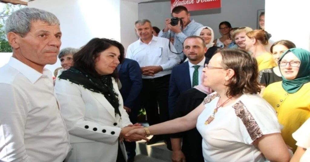 Çanakkalede Kadınlar Kahvesi Açıldı