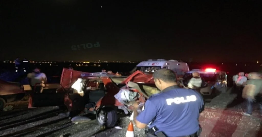 Çubukta Zincirleme Trafik Kazası: 1 Ölü, 2 Yaralı