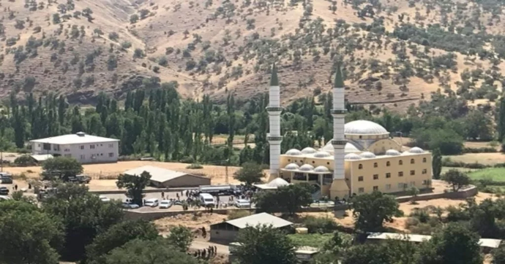 Derecikte Cami Yangını