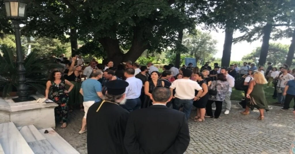 ‘Derin Akıntı Sergisi Heybeliada Ruhban Okulunda Açıldı