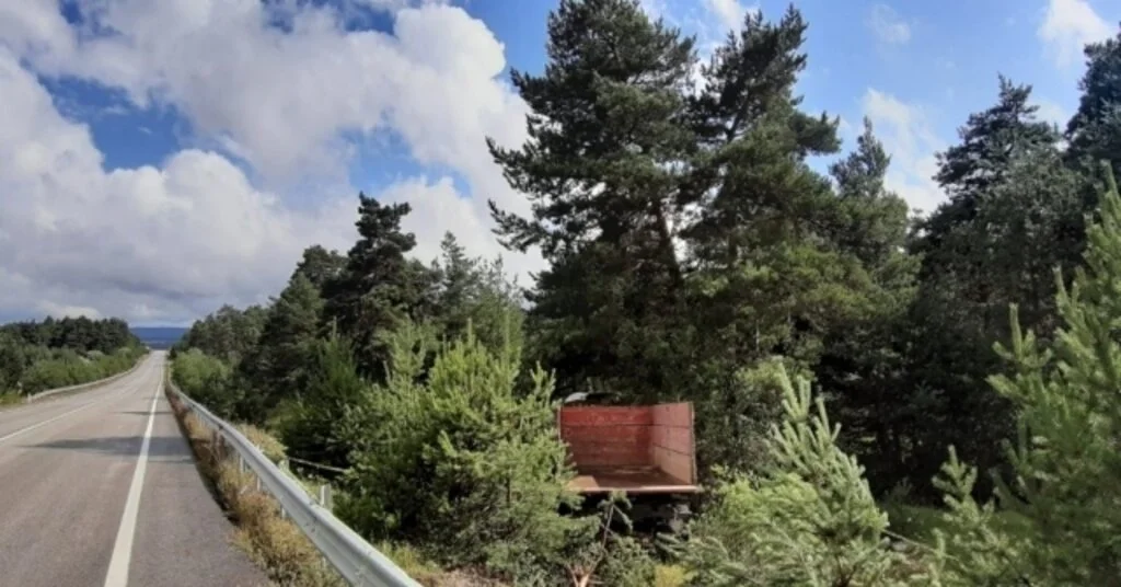 Devrilen Traktör İle Bariyerler Arasında Sıkışan Çocuk Öldü