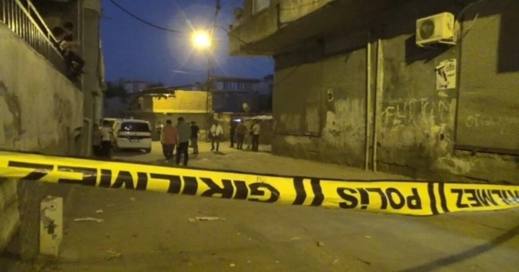 Diyarbakırda Akrabalar Arasında Silahlı Kavga: 4 Yaralı
