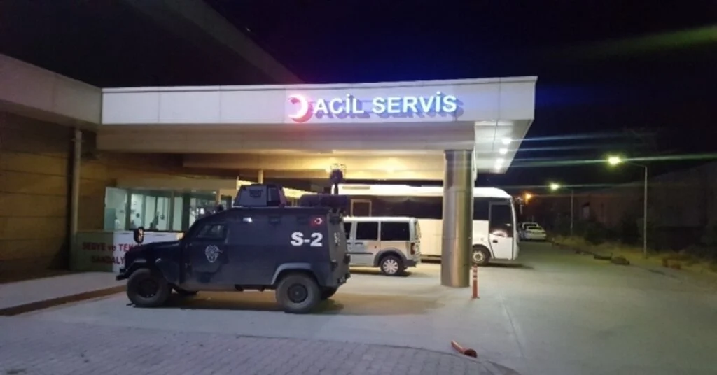 Diyarbakırda Silahlı Sopalı Kavgada 4 Kişi Yaralandı