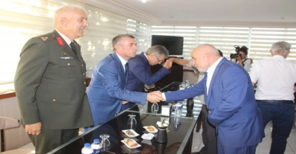 Edremitte Bayramlaşma Yapıldı