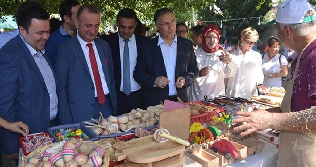 El sanatları ustaları bir araya geldi 