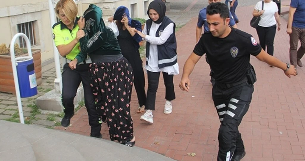 Ev hırsızlarına  şok baskın