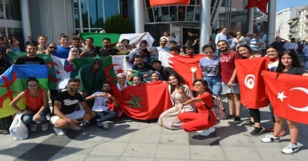 Farklı Kültürler İzmitte Buluştu