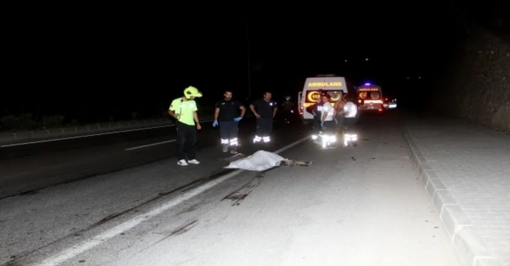 Fethiyede Otomobil Motosiklete Çarptı; 1 Ölü