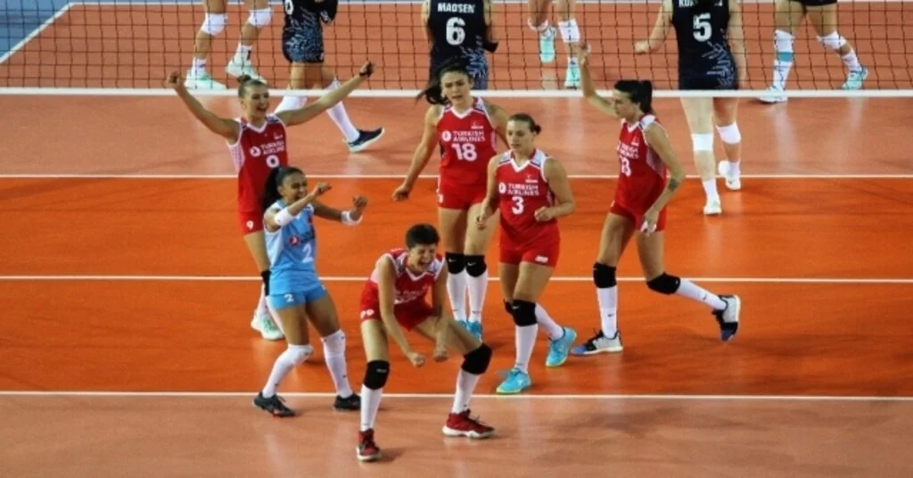 Filenin Sultanları, Finlandiyayı Mağlup Etti