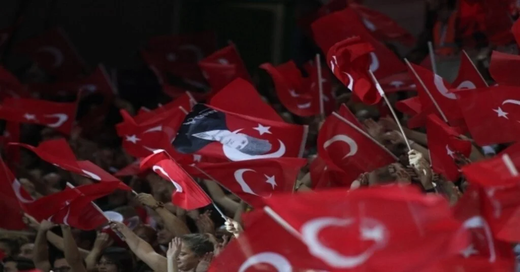 Filenin Sultanları, Fransaya Set Vermedi