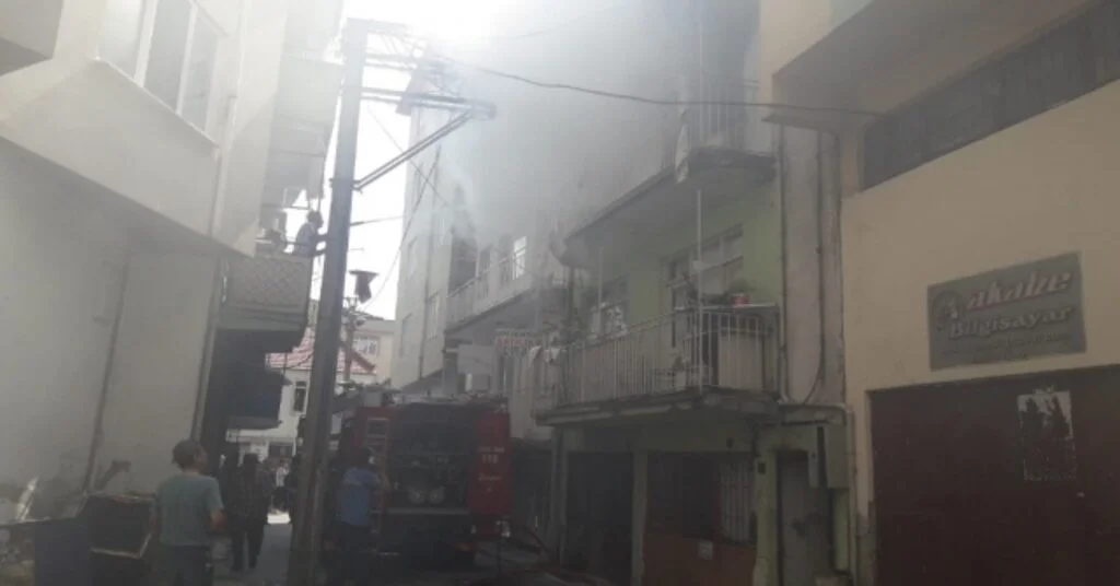 Gemlikte Korkutan Yangın