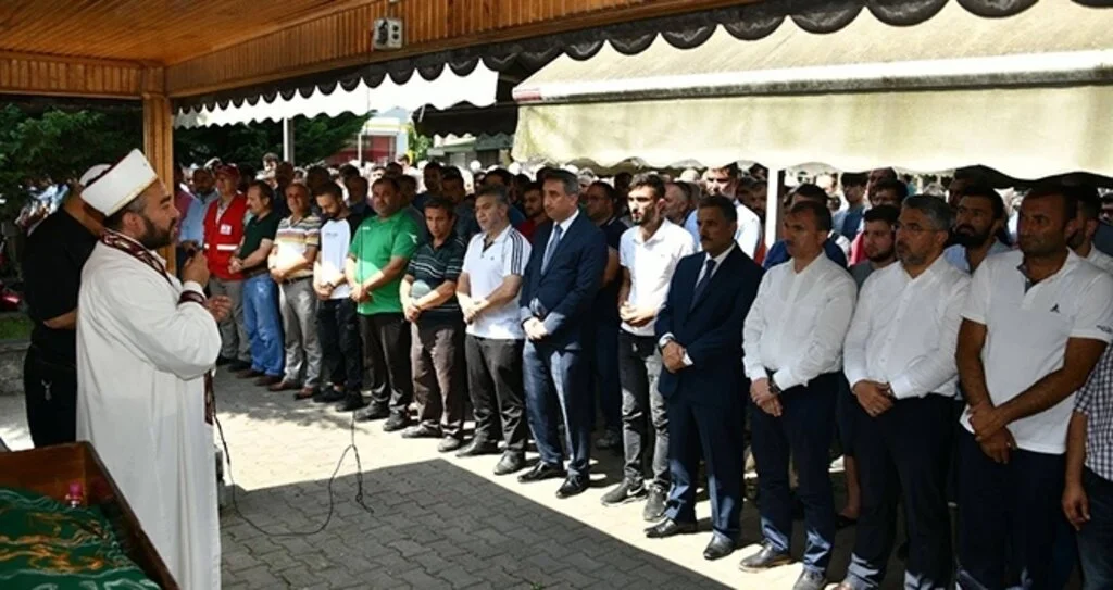 Genç balıkçıya hüzünlü veda 