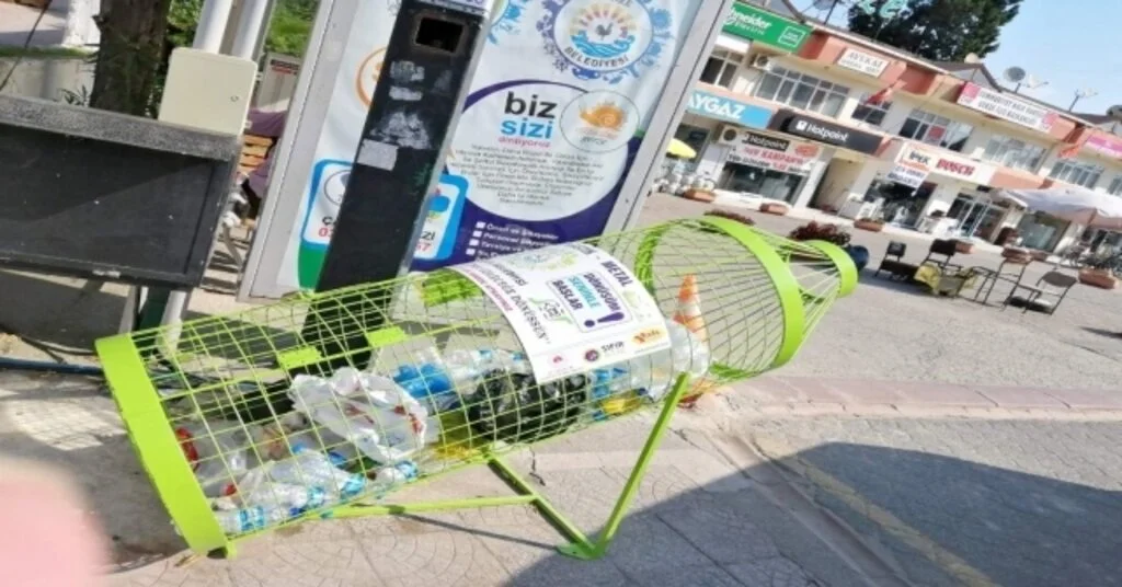Gerzeye Plastik Atık Kutuları