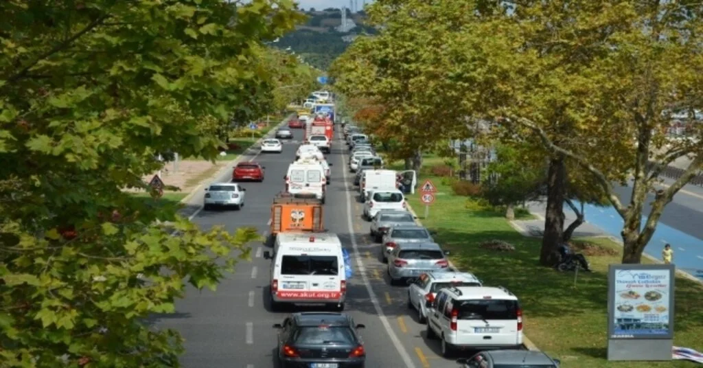 Gölcük Depremi İçin 50 Araçlık Konvoy