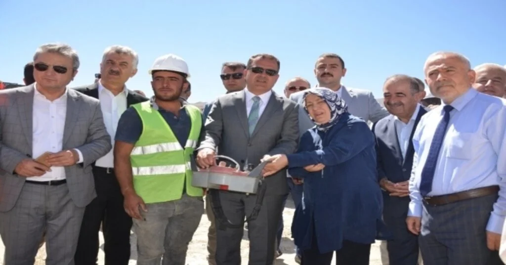 Hakkari Üniversitesinin 2. Etabı Başladı