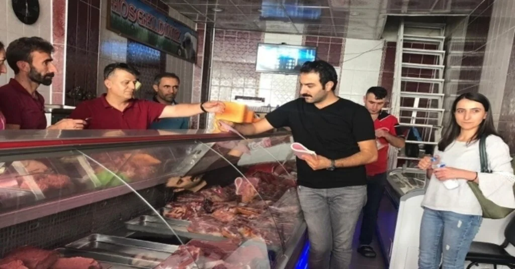 Hakkaride Bayram Öncesi Kasaplar Denetlendi